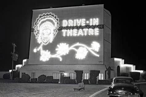 Feb 19, 2023 · Drive-in theatres are the epitome of nostalgia, and there’s only one remaining in Arizona. Located in Glendale, West Wind doubles as an open-air flea market and makes for a wholesome family outing. With six locations in three different states, West Wind is proud to be the largest drive-in theatre chain in the world. The business has been ... 